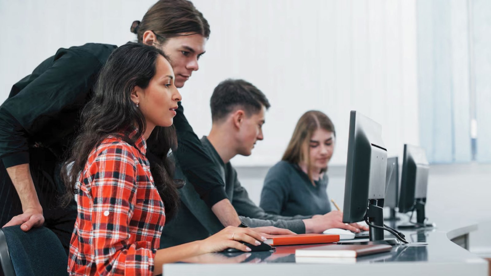 How to Make Continuous Remote Learning More Interactive and Engaging in 2025