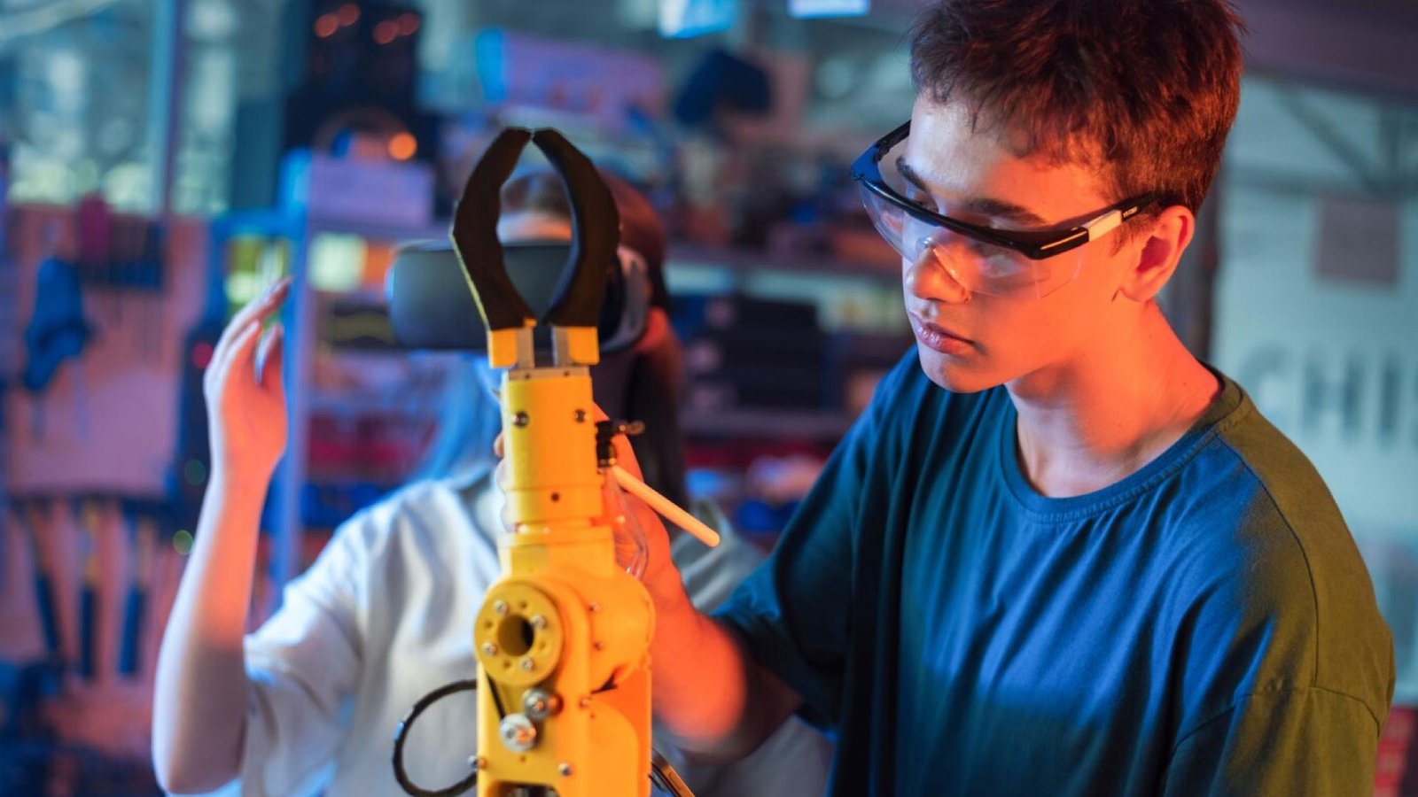 Gotion Illinois Backs Local Workforce Development Graduates