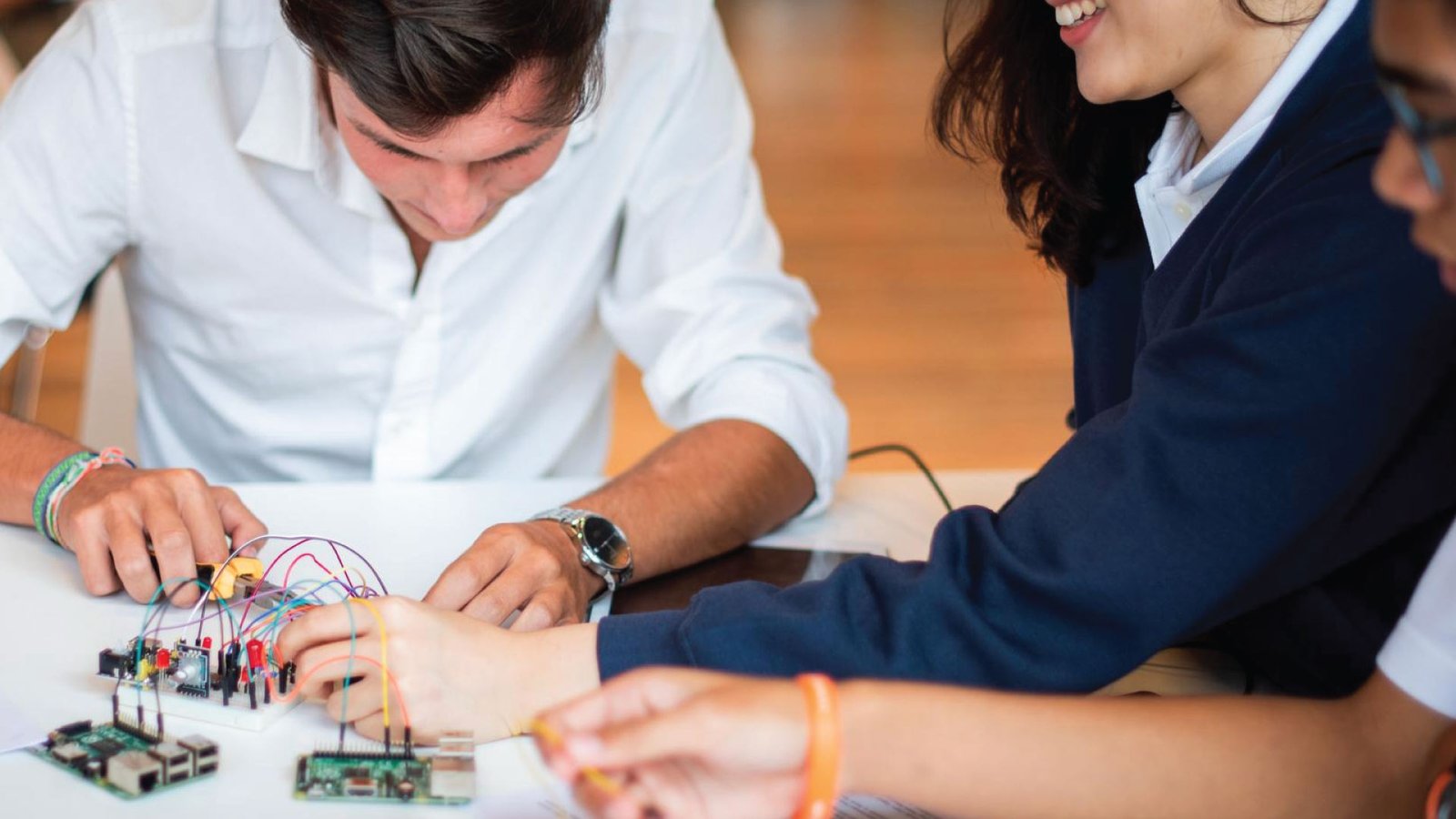 Teen Entrepreneurs Achieve National Recognition at Future Bound by Junior Achievement