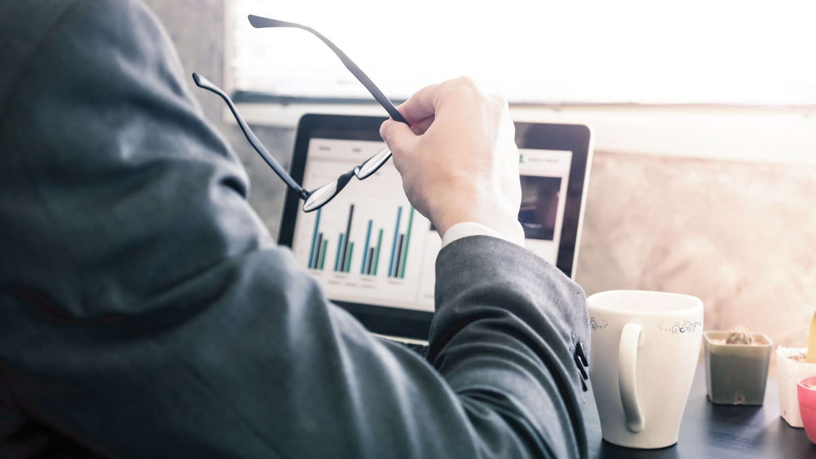 CRE finance professionals optimistic in Q2 2025 survey results.
