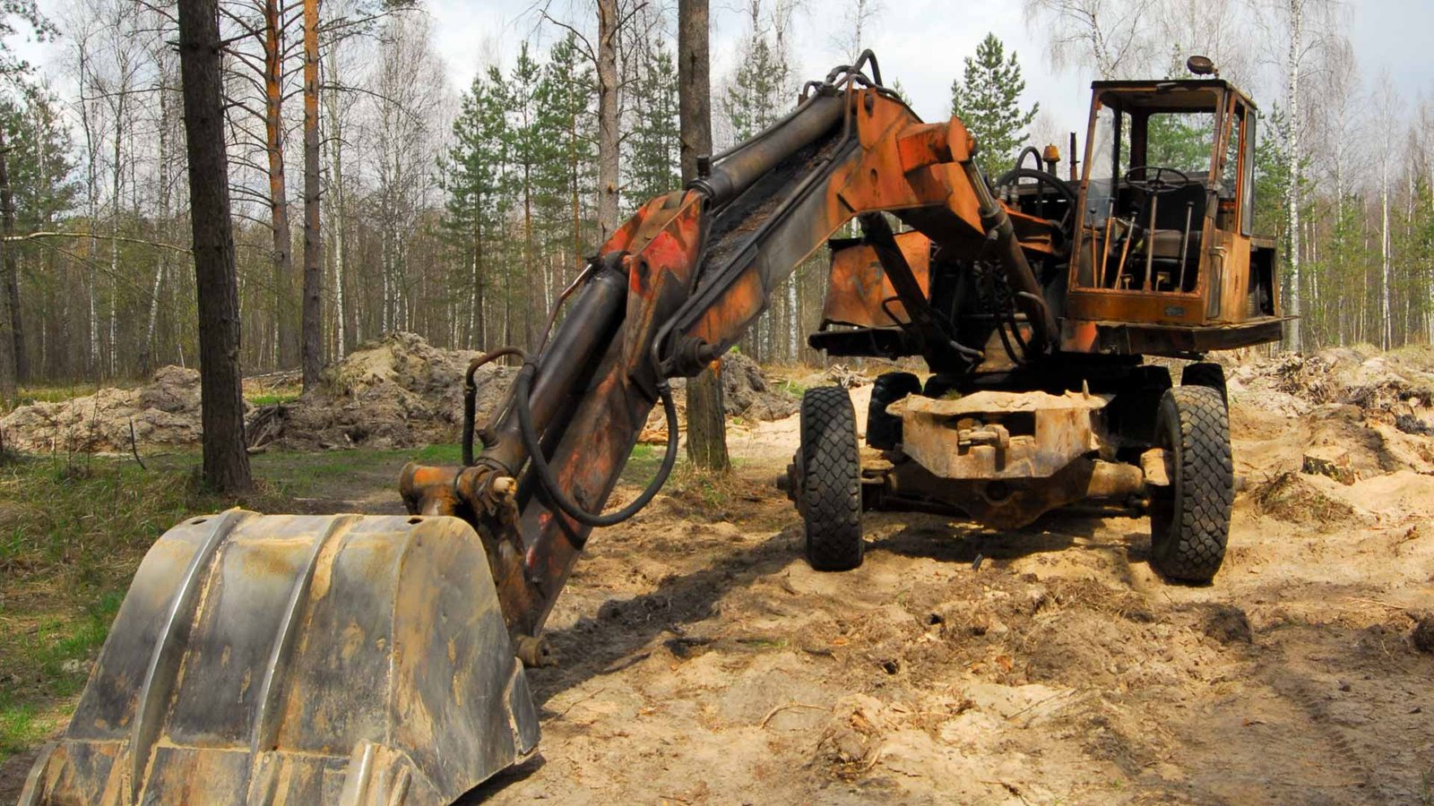 Heavy Construction Equipment Market to Reach $338B by 2031