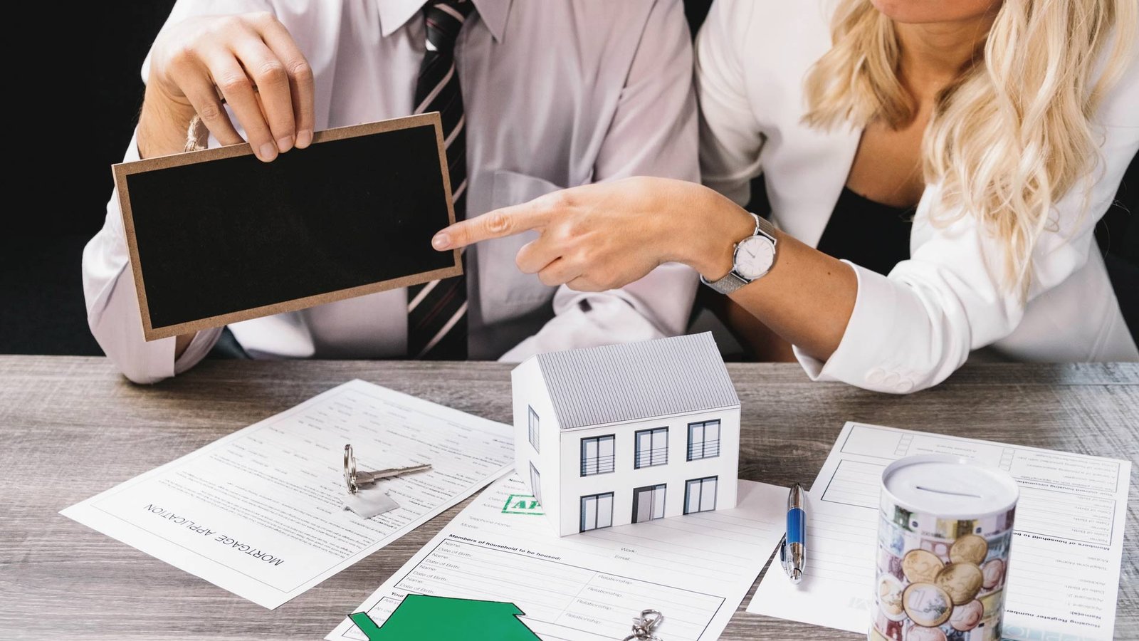 Yardi Breeze clients networking at REfresh Live conference.