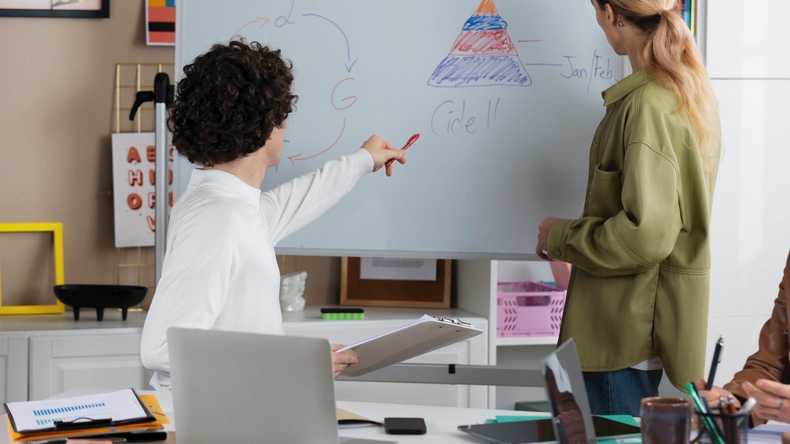 Cambridge Study: Kids’ Artwork Shows Real-Life Benefits of Learning English