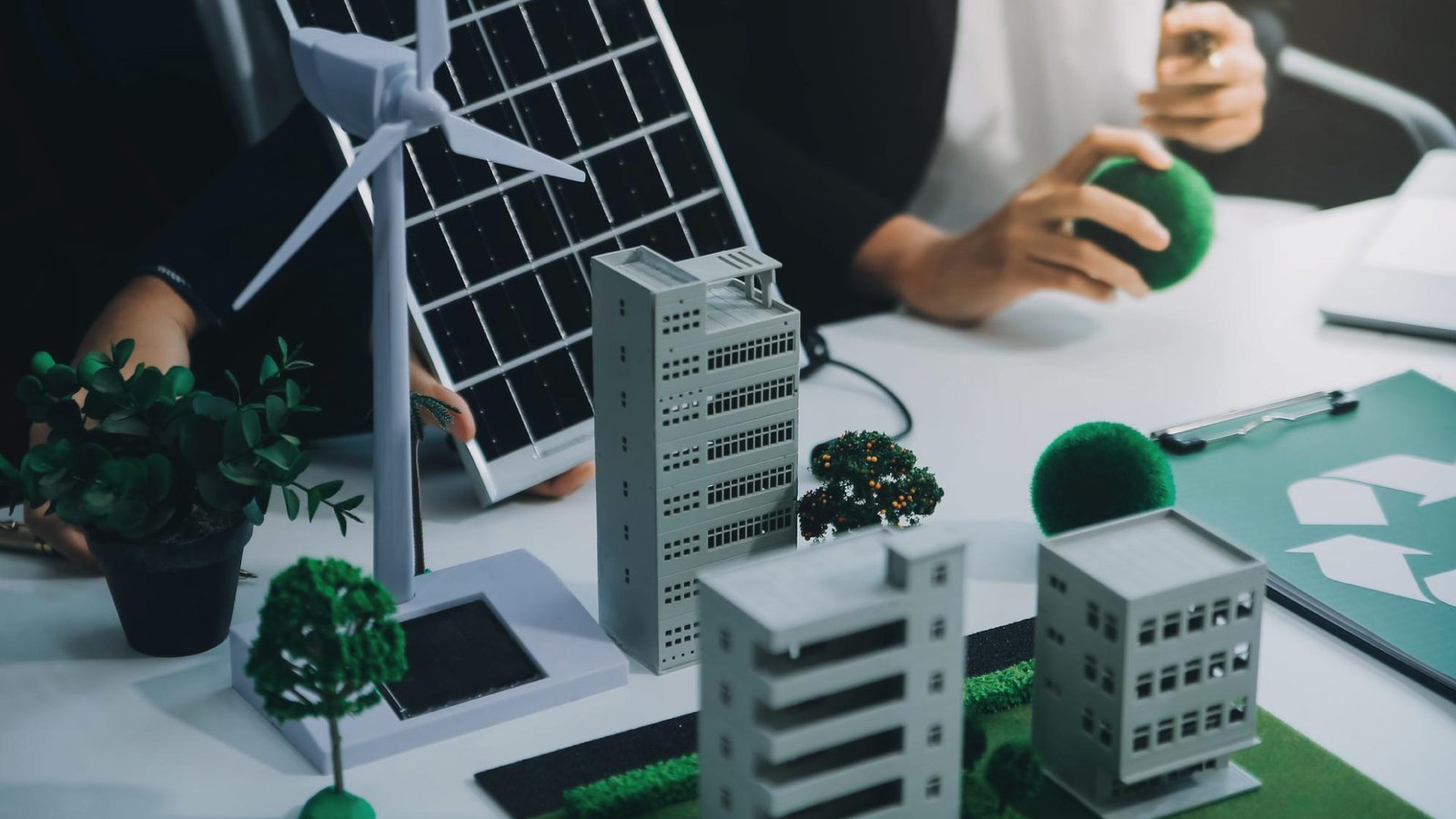 BioBond Enters Hot Melt Market With BioBased Tech For PSA Applications