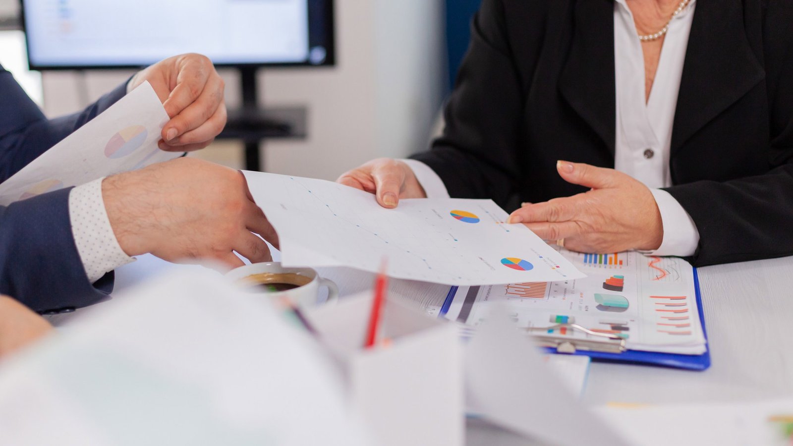 DealHub, Crowe Partner on GTM and Revenue Ops