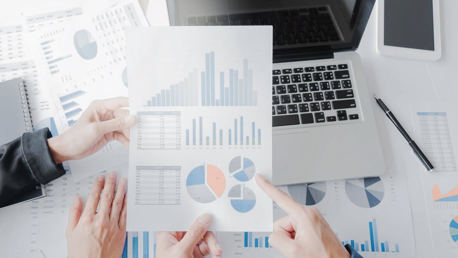 Mortgage refinance share forecast by Fannie Mae September 2025 report.