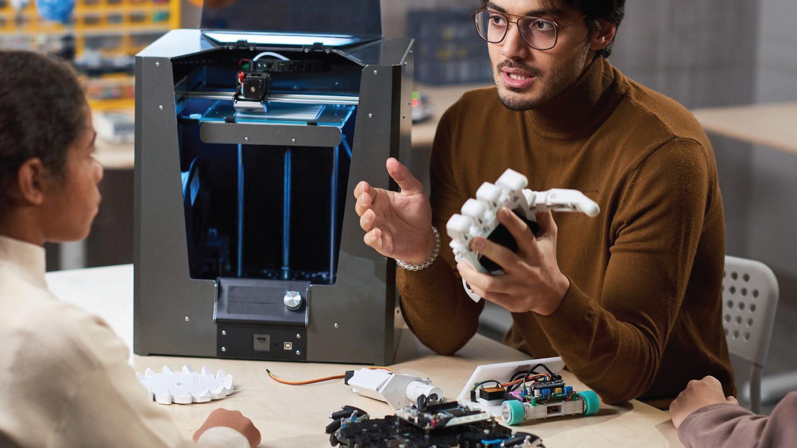 Mouser Electronics Explores 3D Printing’s Impact on Engineering & Mfg