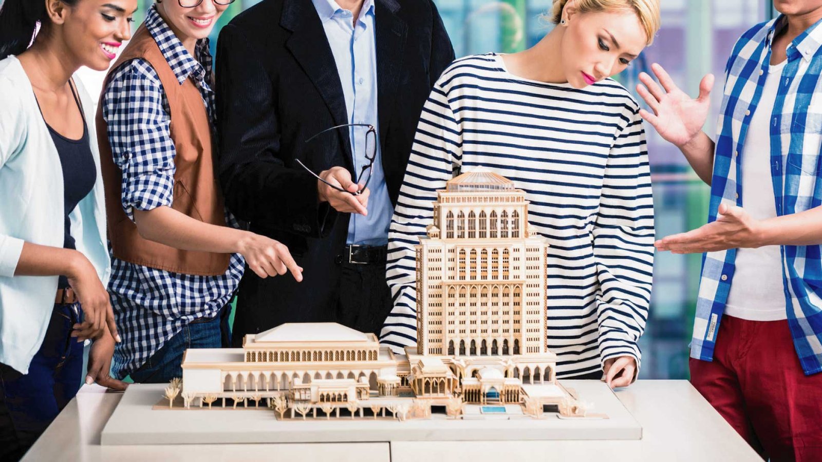 Peakline and Lincoln Property Company announce partnership to build 90 luxury townhomes in Naperville.