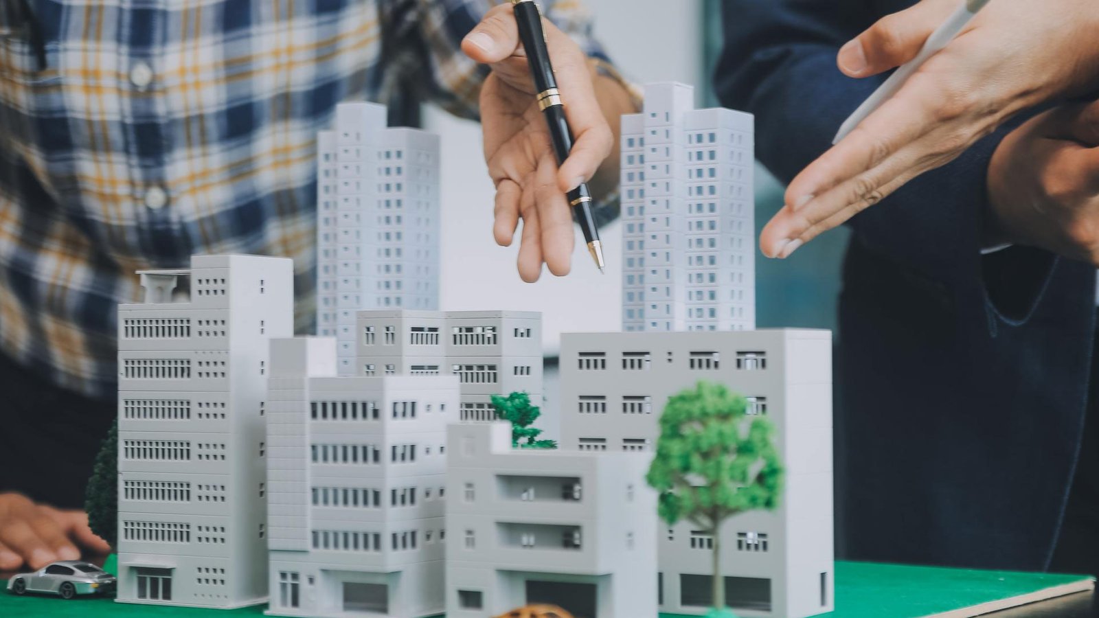 Diversified Properties celebrates 25th anniversary.