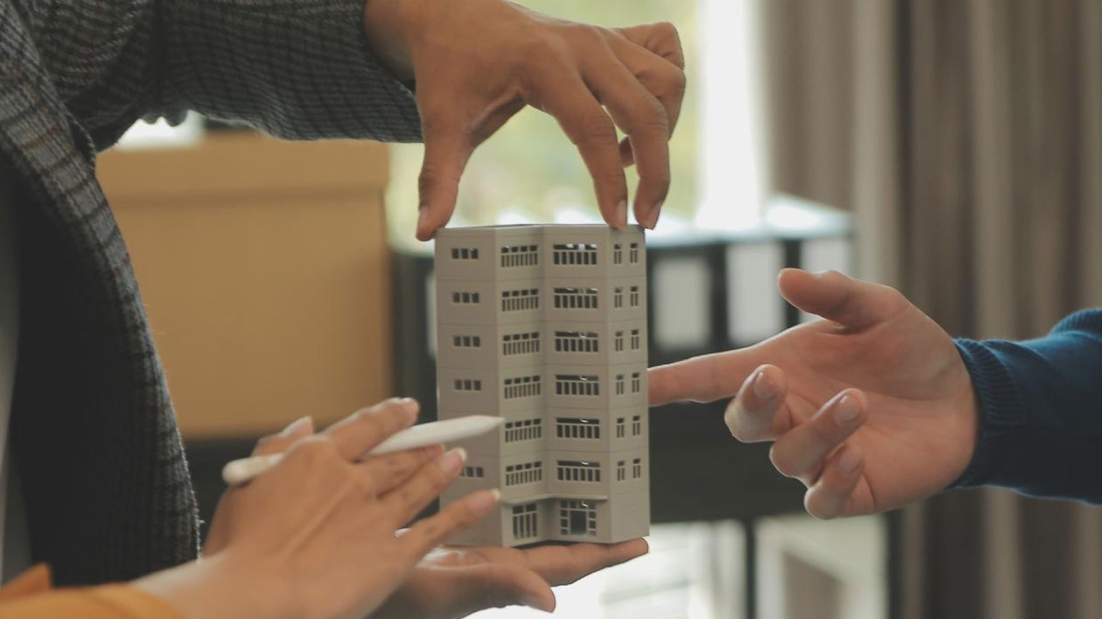 Greenwich Advisors leadership expands with Certified Financial Planner Chris Kuehne.