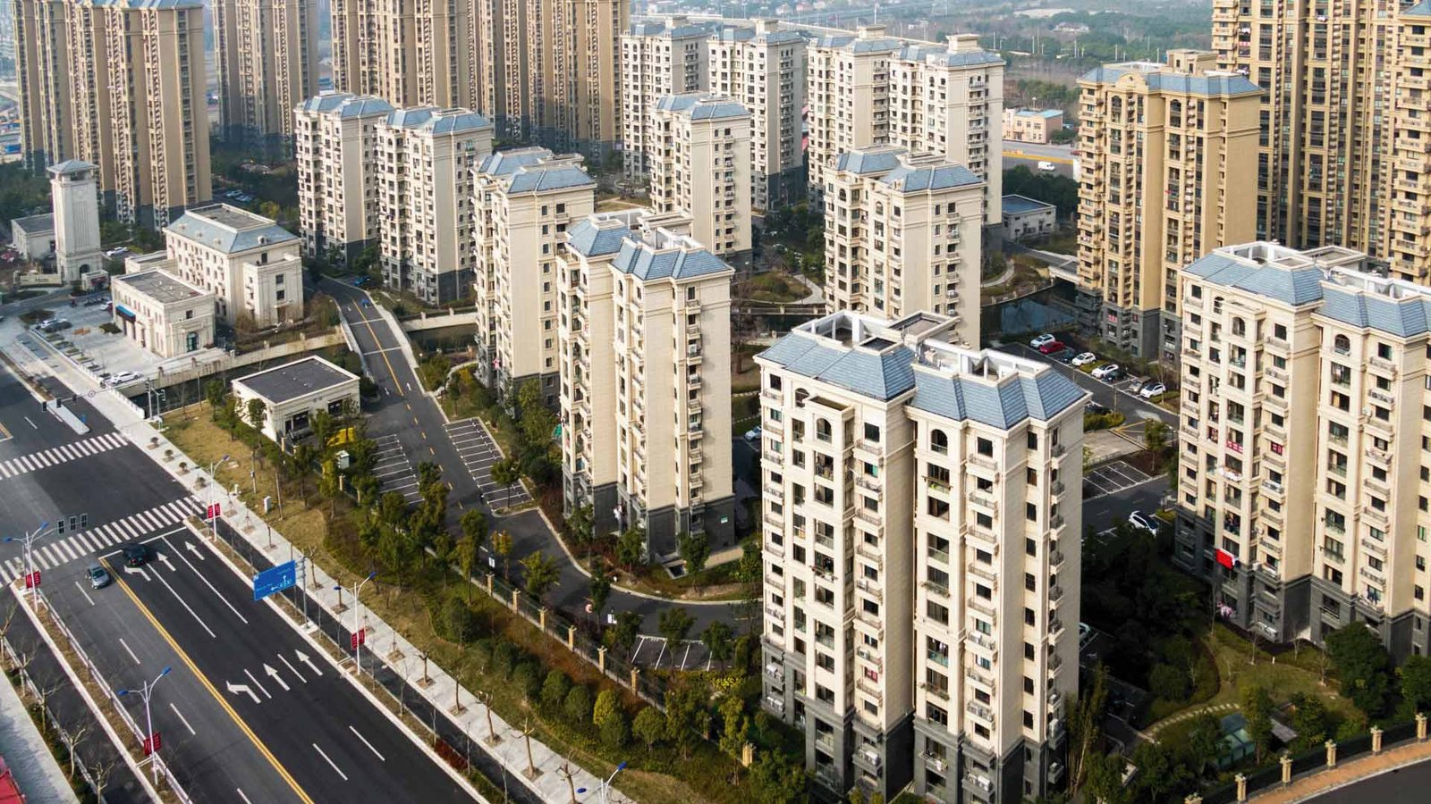 Worthington Enterprises acquires LSI Group commercial roofing manufacturer.