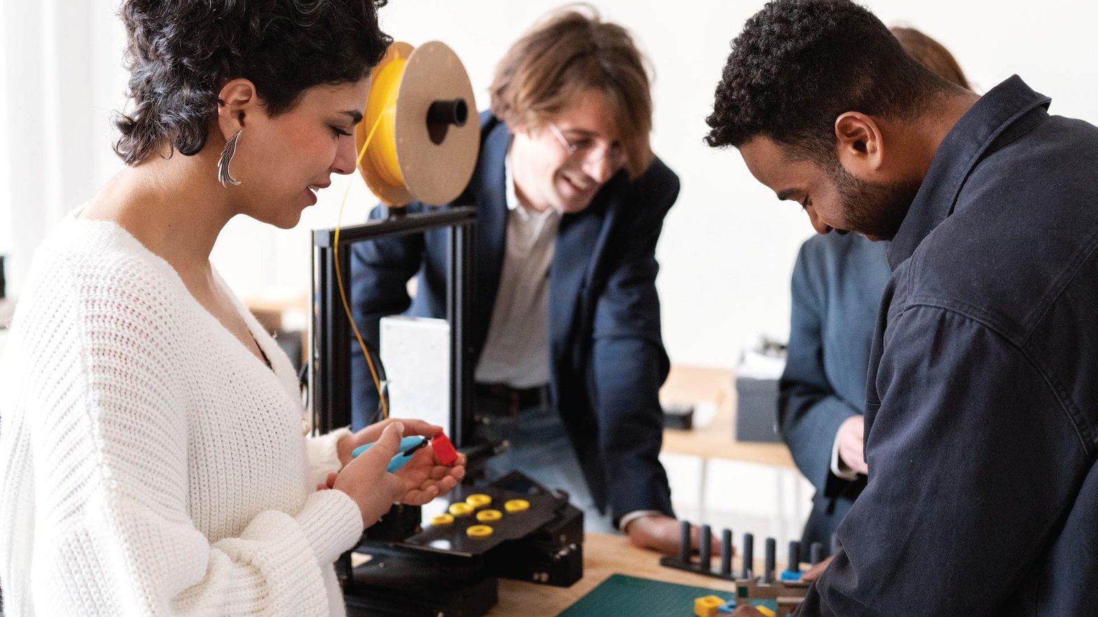 Mars Materials Carbon Fiber From Air for Fighter Jets in the U.S.