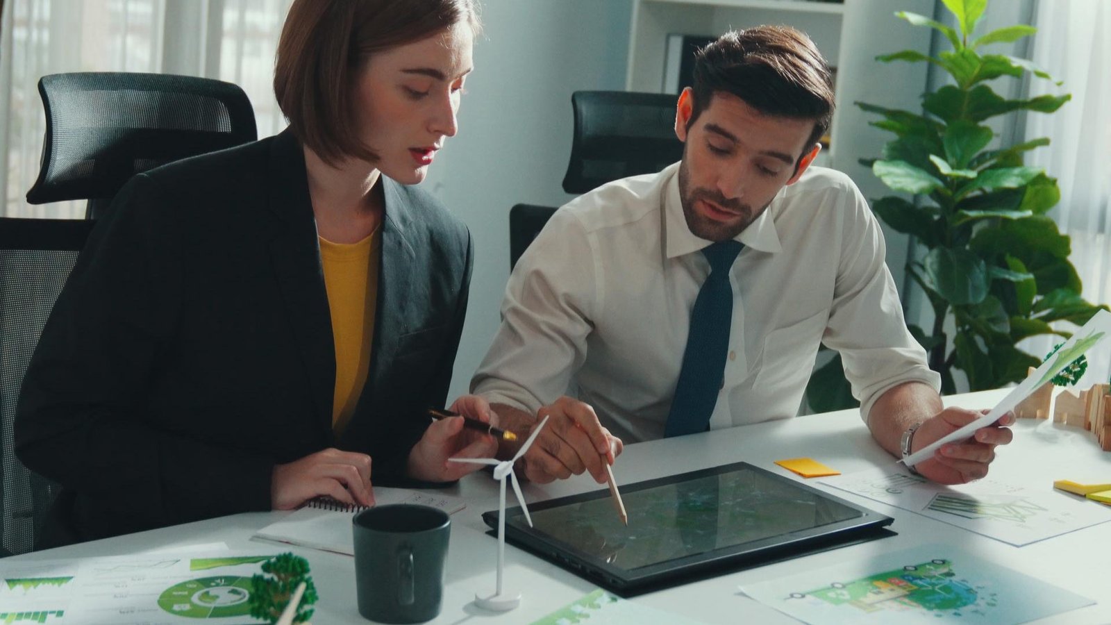 Corporate ESG Storytelling Techniques That Influence Investor Decisions